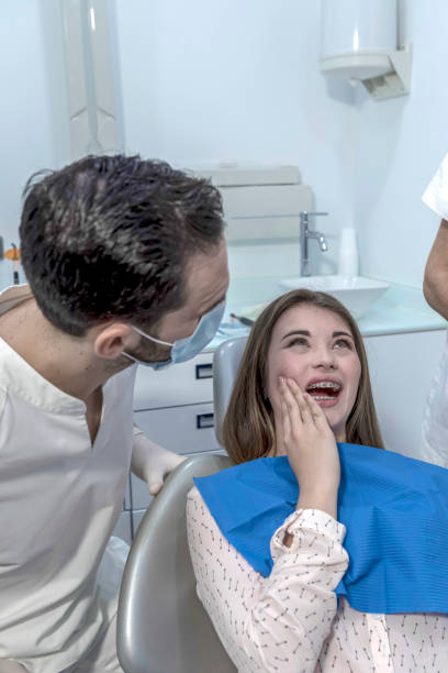Best Urgent Tooth Repair  in Clifton Springs, NY